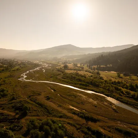 Parque de Campismo Reconnect Glamping Stulpicani